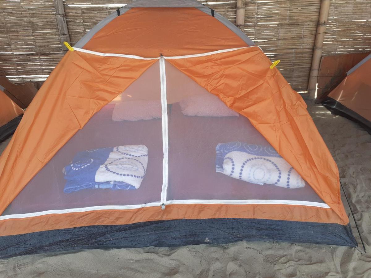 Pepon Surf Camp Hotel Mancora Bagian luar foto