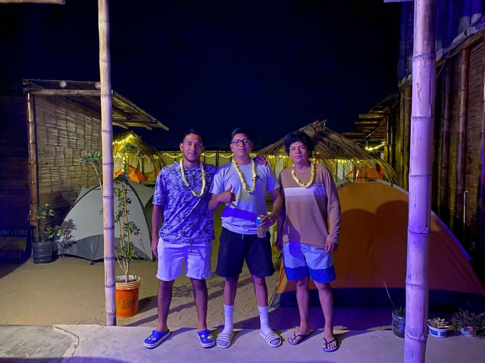 Pepon Surf Camp Hotel Mancora Bagian luar foto