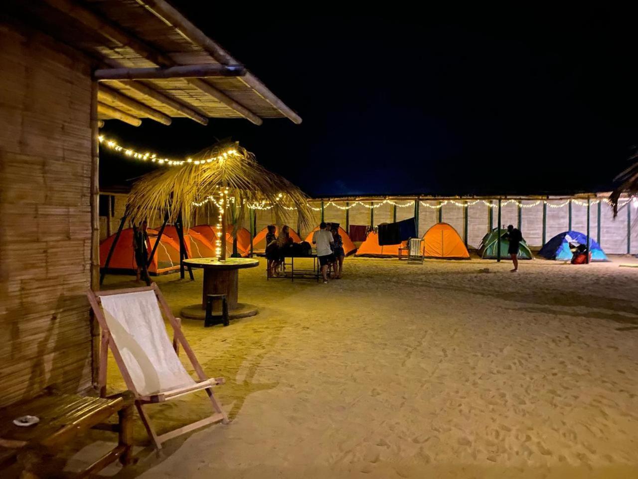 Pepon Surf Camp Hotel Mancora Bagian luar foto