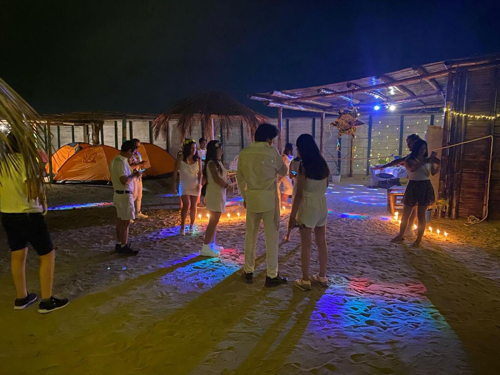 Pepon Surf Camp Hotel Mancora Bagian luar foto